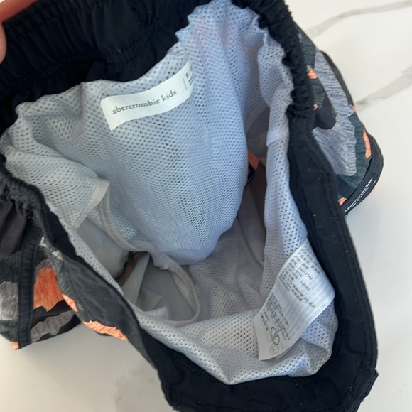 Abercrombie Kids swimsuit size 9-10 - Picture 3 of 4